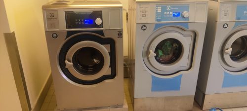 Ny grovtvättmaskin i nians tvättstuga